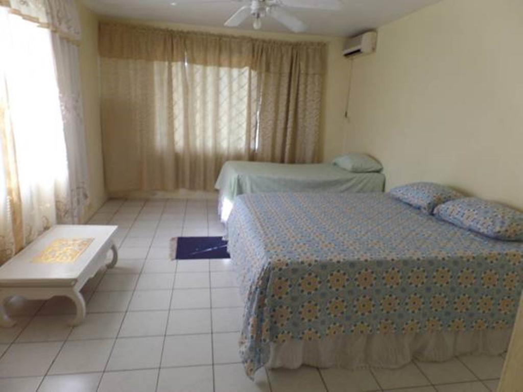 Villa Donna Inn Montego Bay Oda fotoğraf