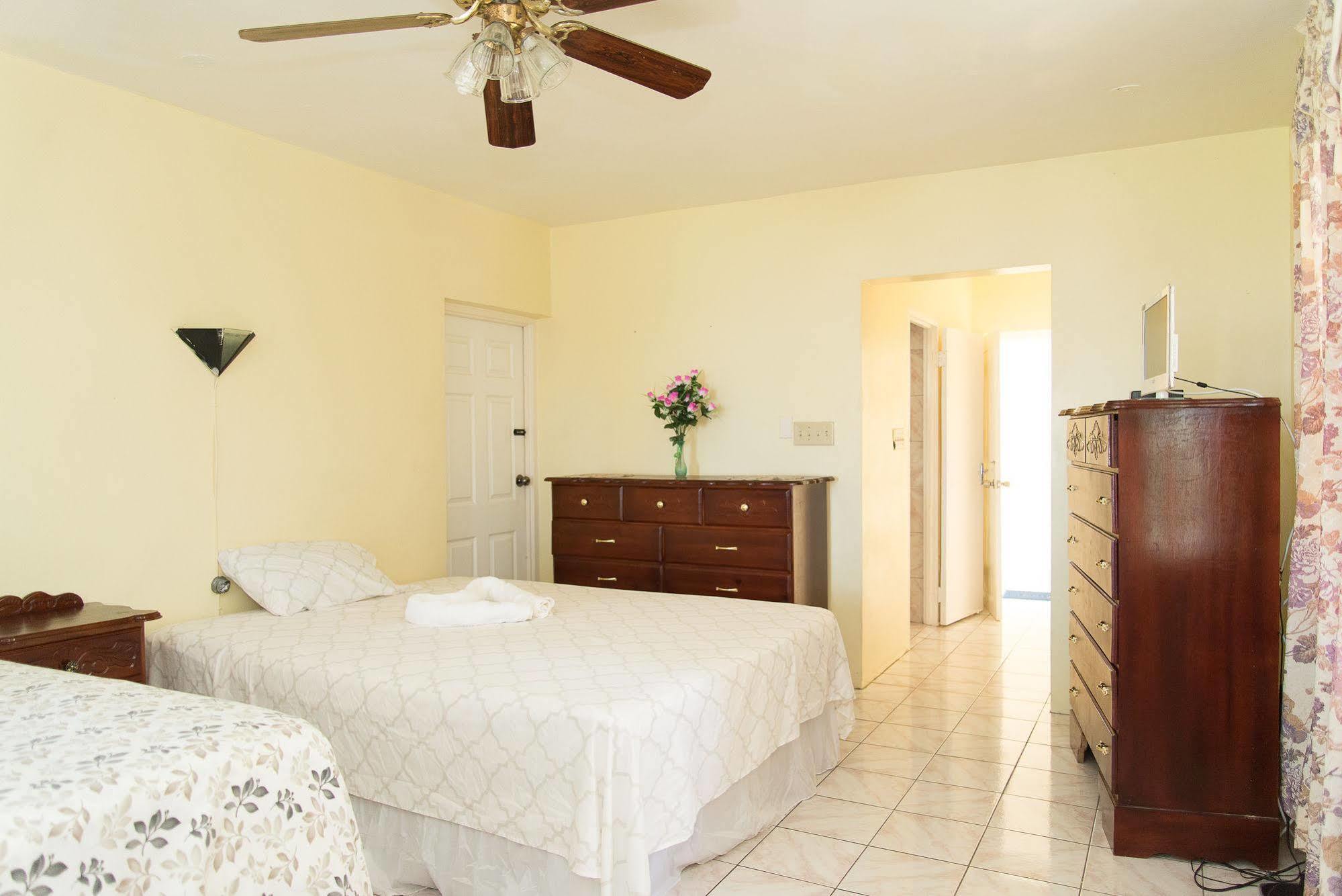 Villa Donna Inn Montego Bay Dış mekan fotoğraf